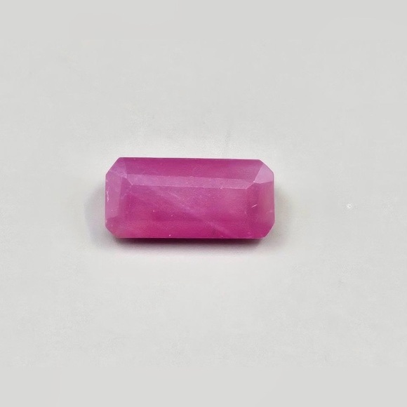 3.46 cts Natural Ruby Corundum Emerald Cut Loose Gemstone - Picture 4 of 5